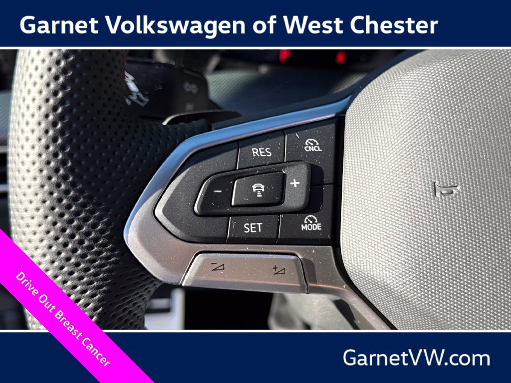 New 2026 Volkswagen GTI SE FWD image 17