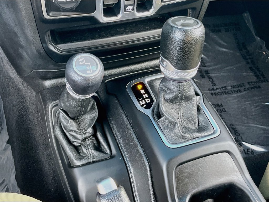 Certified 2020 Jeep Wrangler Unlimited Sport AWD/4WD image 16