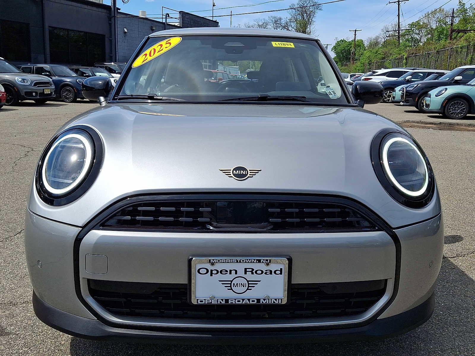 Used 2025 MINI Cooper 2-Door Hardtop FWD image 2