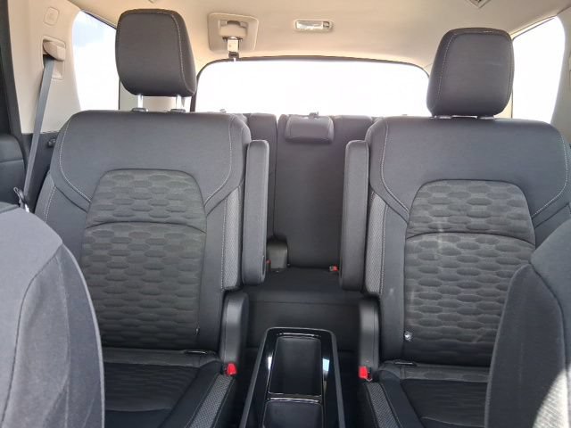 Certified 2025 Nissan Pathfinder SV w/ SV Premium Package FWD image 19