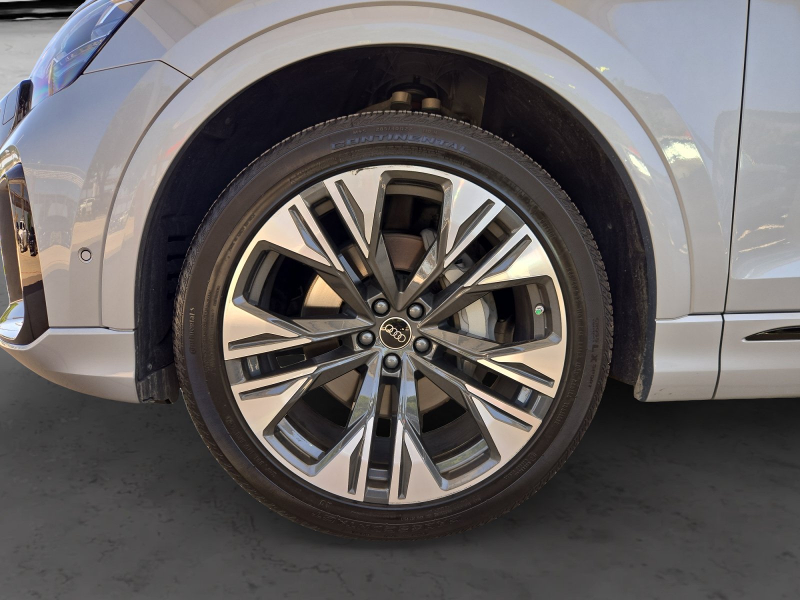 Used 2024 Audi Q8 Premium Plus AWD/4WD image 9