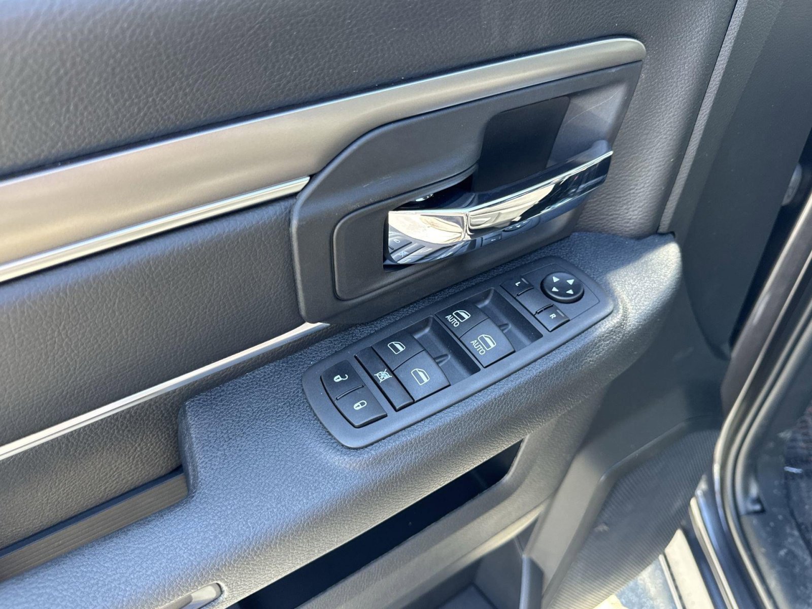 New 2024 RAM 1500 Classic Warlock w/ Electronics Group image 19