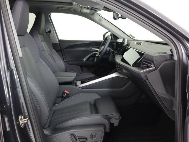 Used 2025 Audi Q5 Premium Plus AWD/4WD image 13