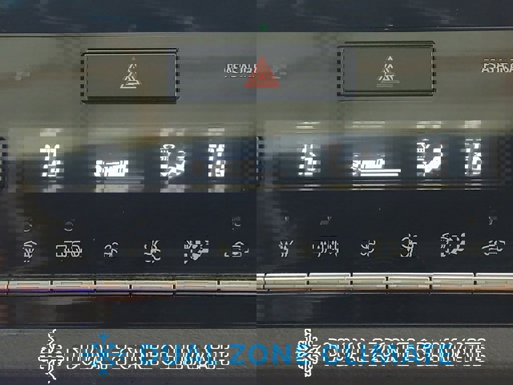 Used 2020 Toyota Avalon Limited FWD image 24