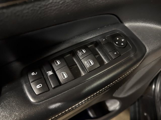 Used 2016 Jeep Grand Cherokee Limited image 8