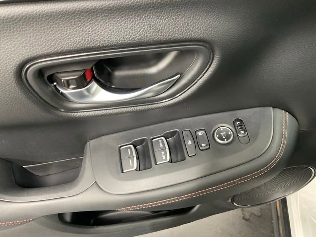 Certified 2025 Honda HR-V Sport image 27