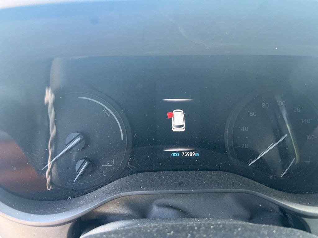 Used 2021 Toyota Sienna LE image 16