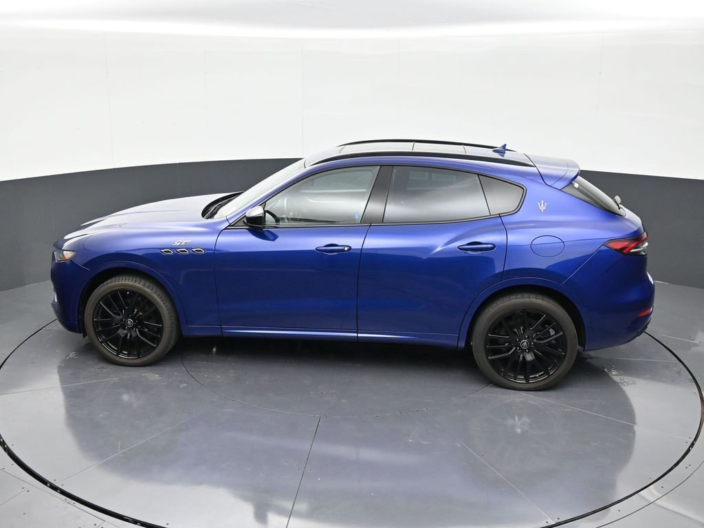 Used 2022 Maserati Levante GT image 19