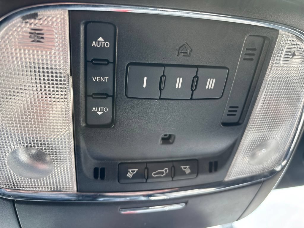 Used 2022 Jeep Grand Cherokee Limited AWD/4WD image 31