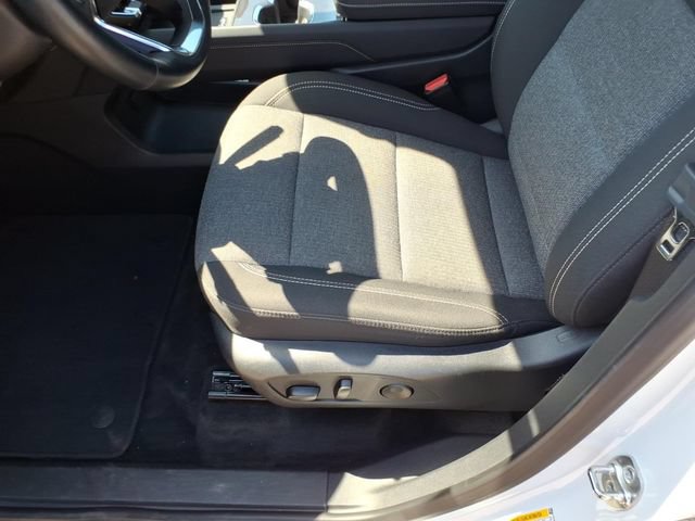 Used 2025 GMC Acadia Elevation AWD/4WD image 18