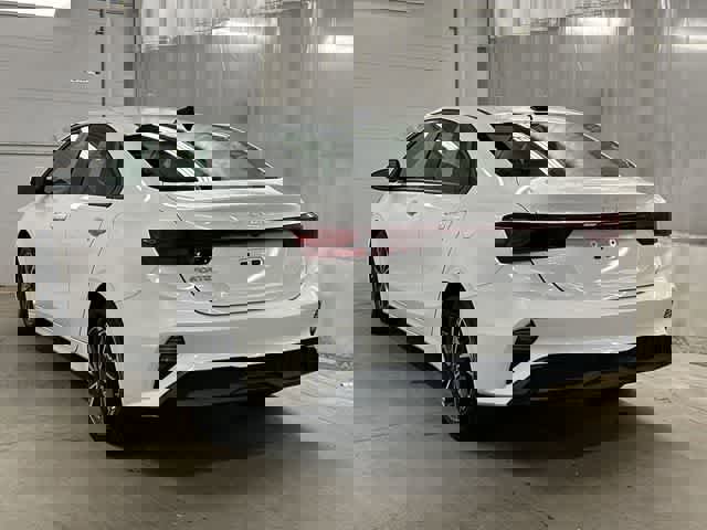 Used 2022 Kia Forte LXS image 28