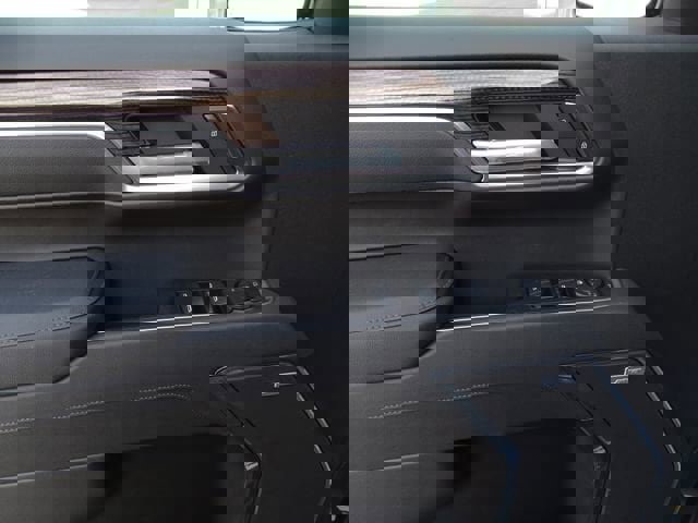 New 2026 Chevrolet Silverado 1500 LT Trail Boss w/ Convenience Package II image 23