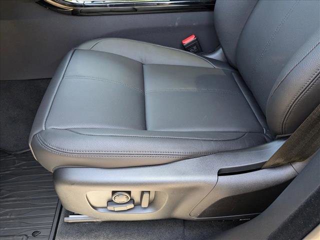 New 2026 Land Rover Range Rover Velar S image 4