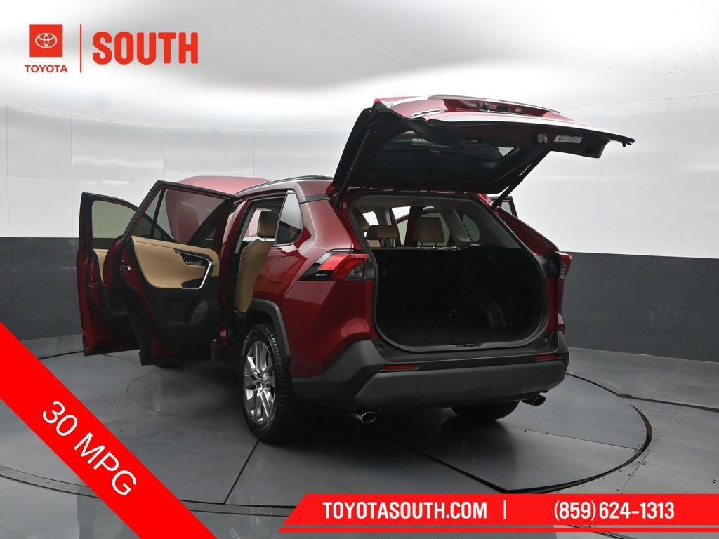 Used 2020 Toyota RAV4 Limited w/ Limited Grade Weather Package FWD image 57