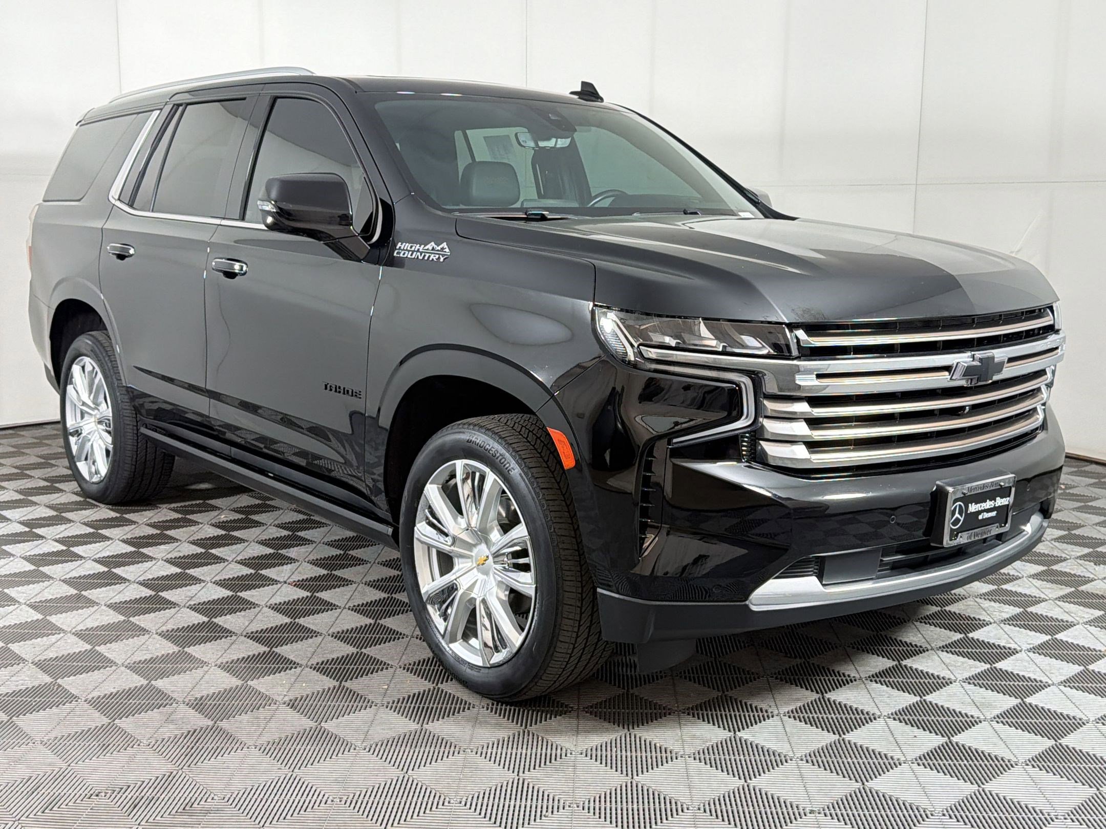 Used 2021 Chevrolet Tahoe High Country w/ Premium Package AWD/4WD image 7