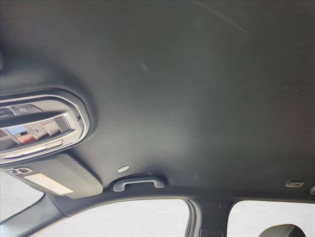 Used 2025 Jeep Grand Cherokee Laredo w/ Luxury Tech Group I RWD image 16