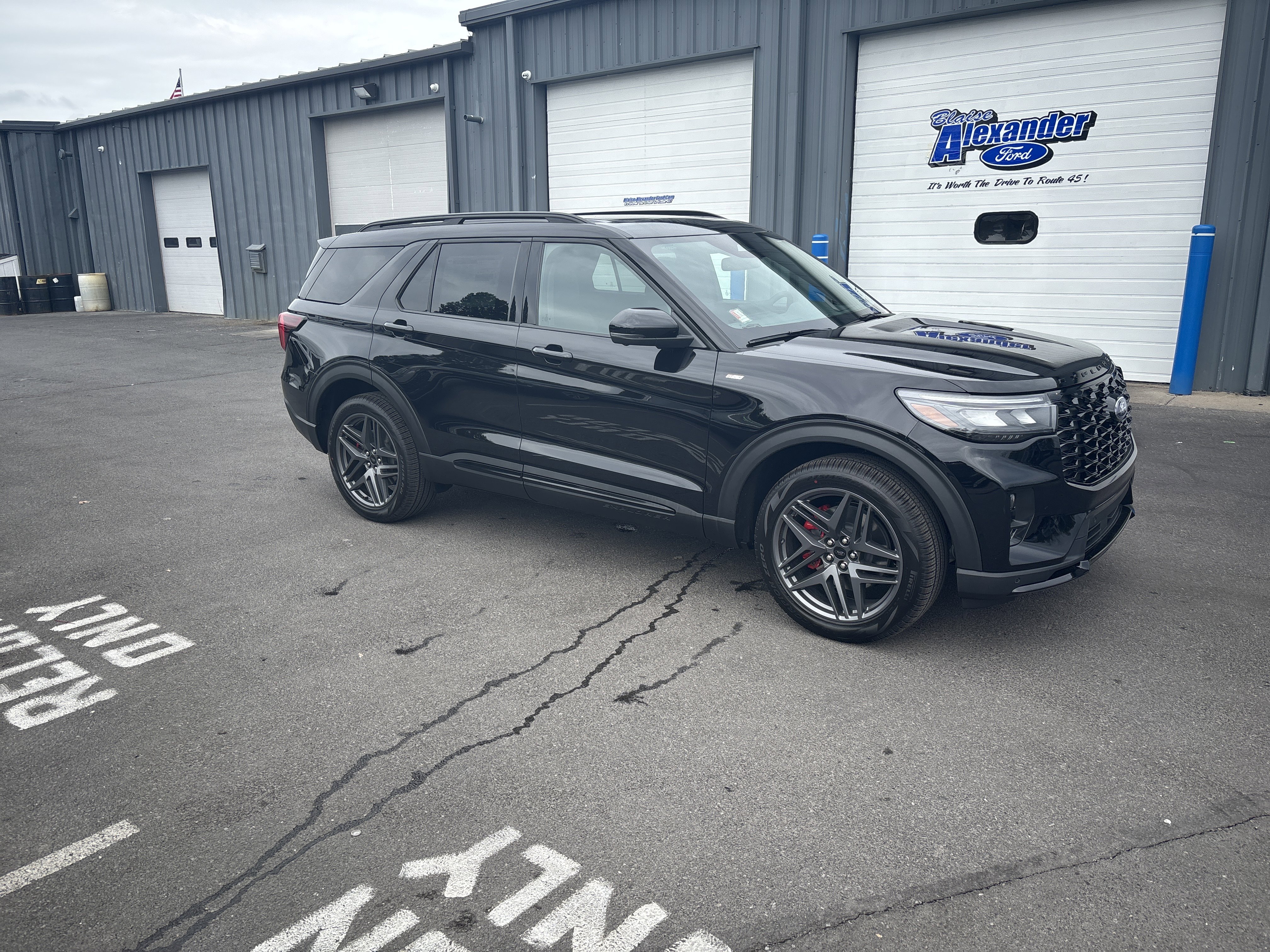 New 2025 Ford Explorer ST-Line