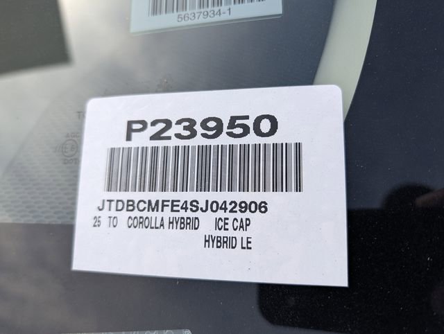 Used 2025 Toyota Corolla LE FWD image 35