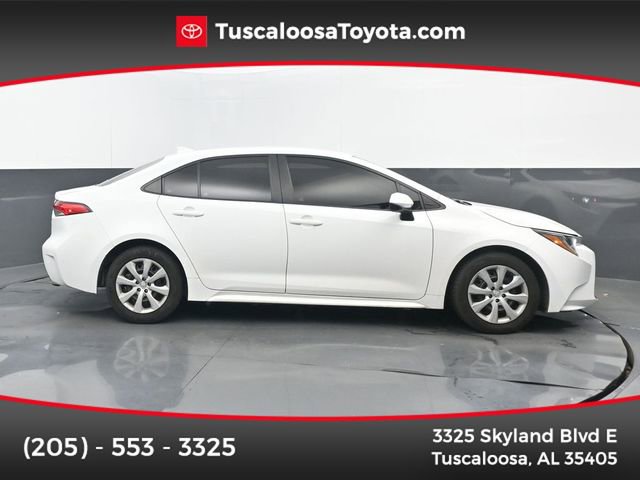 Used 2022 Toyota Corolla LE FWD image 1