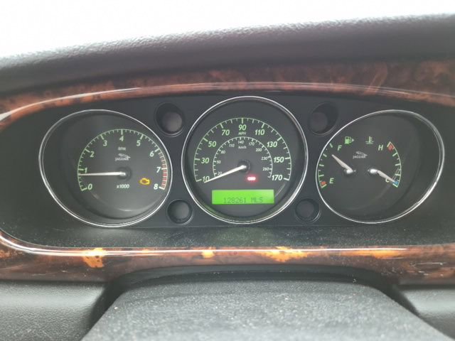 Used 2006 Jaguar XJ8 image 11