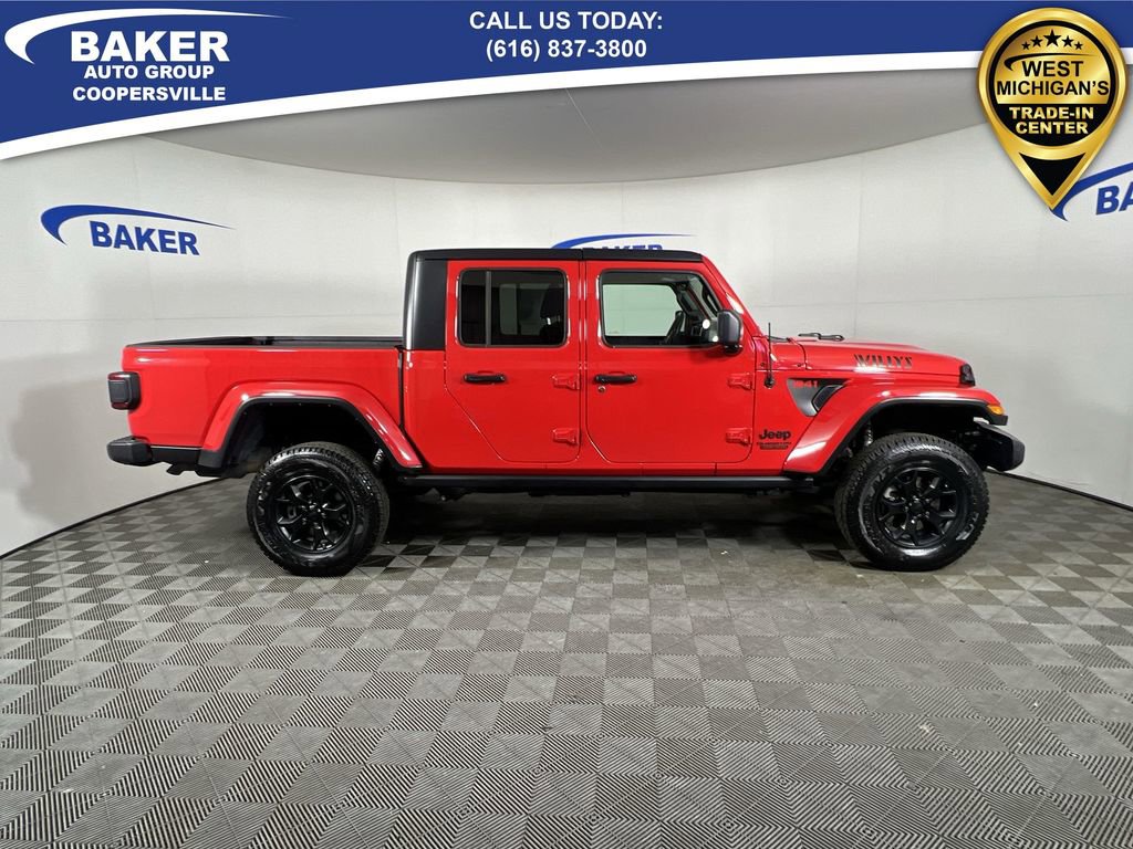 Used 2021 Jeep Gladiator Willys image 10