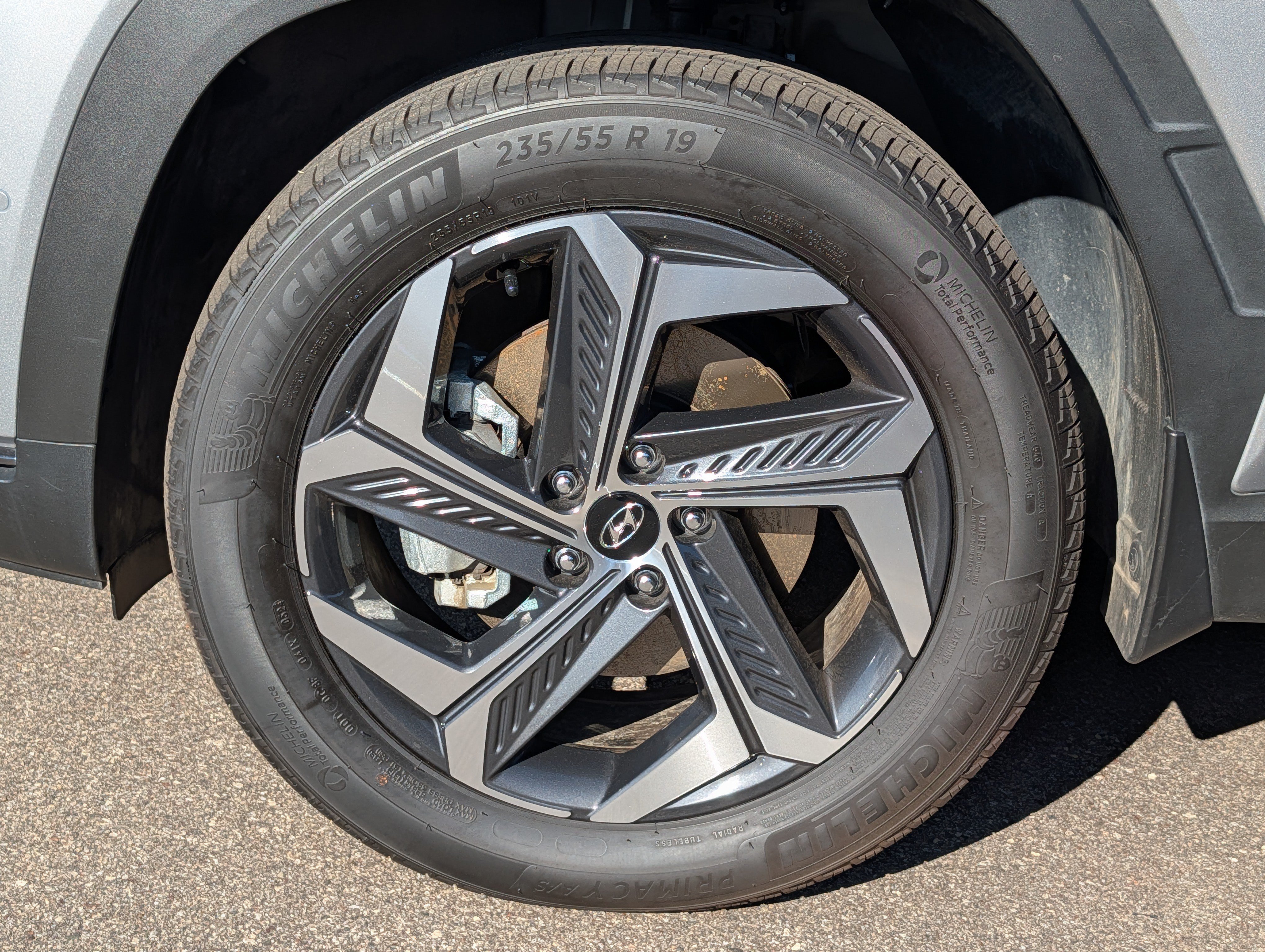 Certified 2024 Hyundai Tucson Limited AWD/4WD image 15