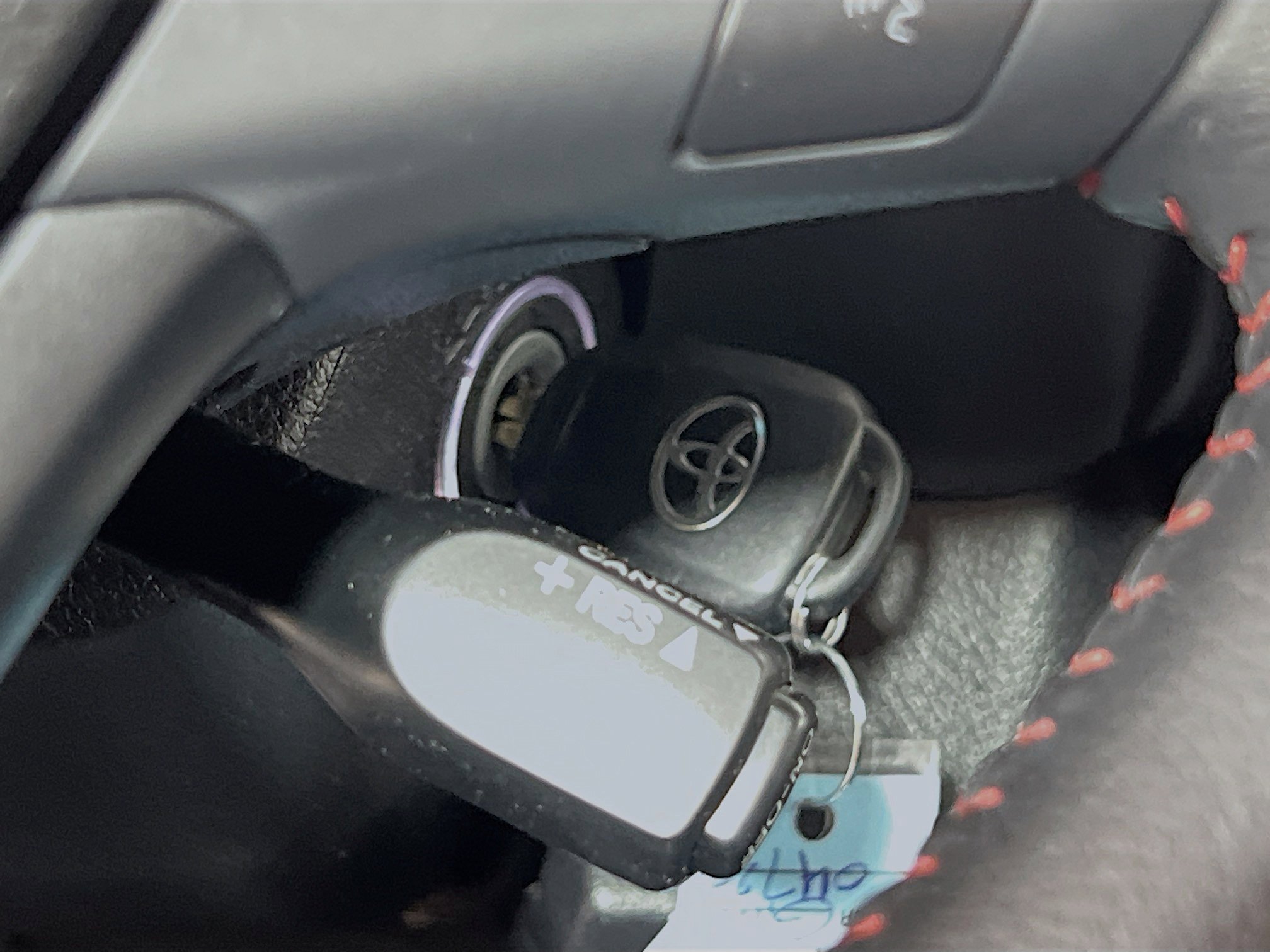 Used 2015 Toyota Camry SE FWD image 23