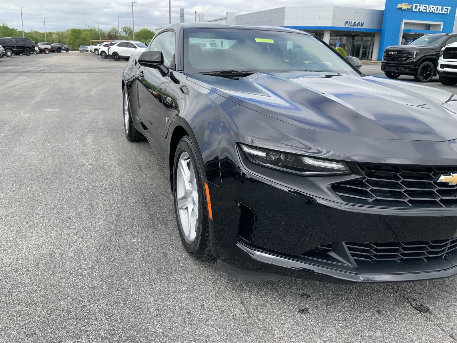 Used 2019 Chevrolet Camaro LT w/ Technology Package RWD image 13