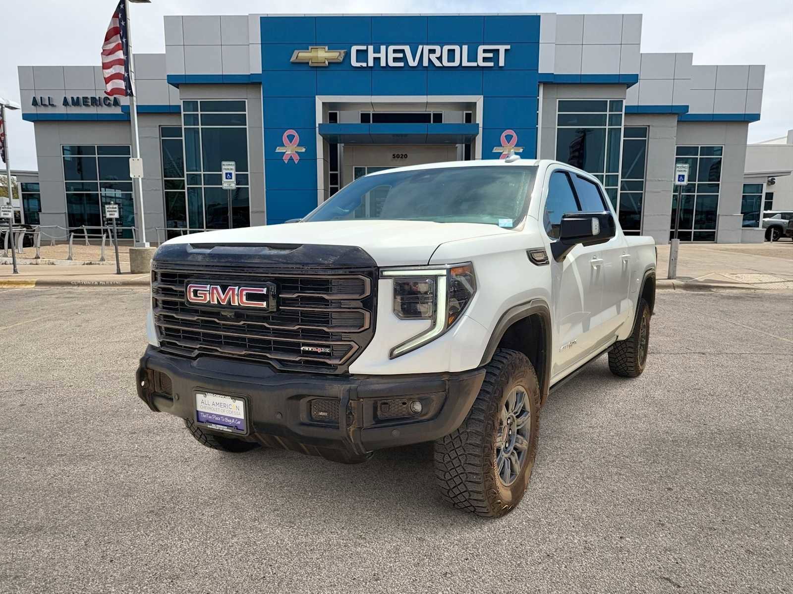 Used 2024 GMC Sierra 1500 AT4X image 1