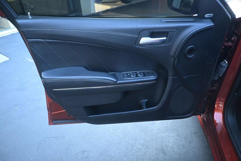 Used 2022 Dodge Charger SRT Hellcat w/ Navigation & Travel Group RWD image 17