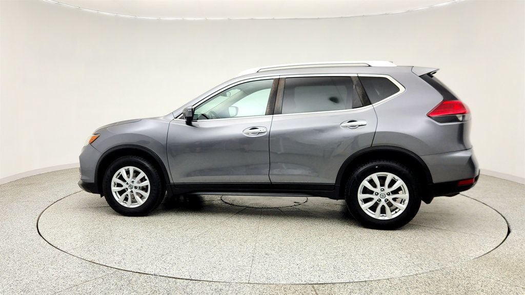 Used 2017 Nissan Rogue SV w/ SV Premium Package AWD/4WD image 8