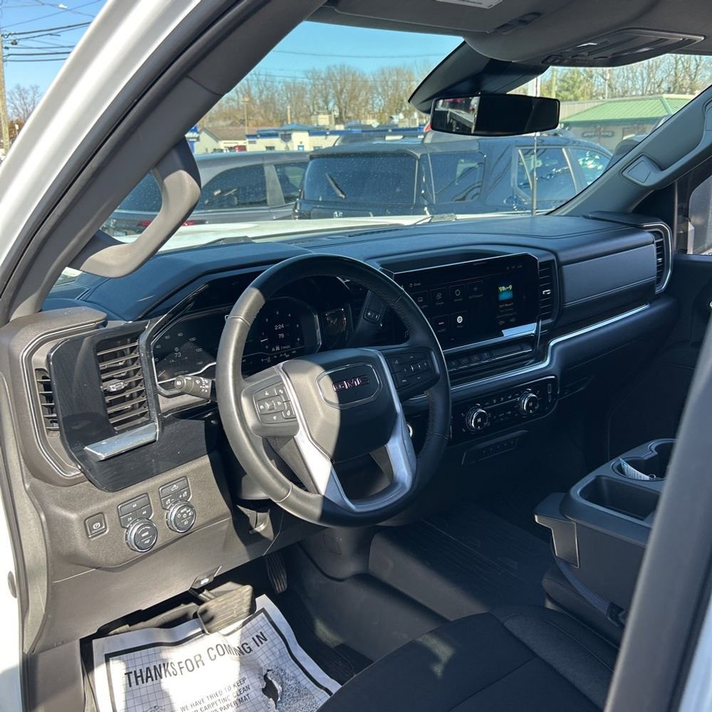 Used 2024 GMC Sierra 3500 SLE w/ SLE Value Package image 10