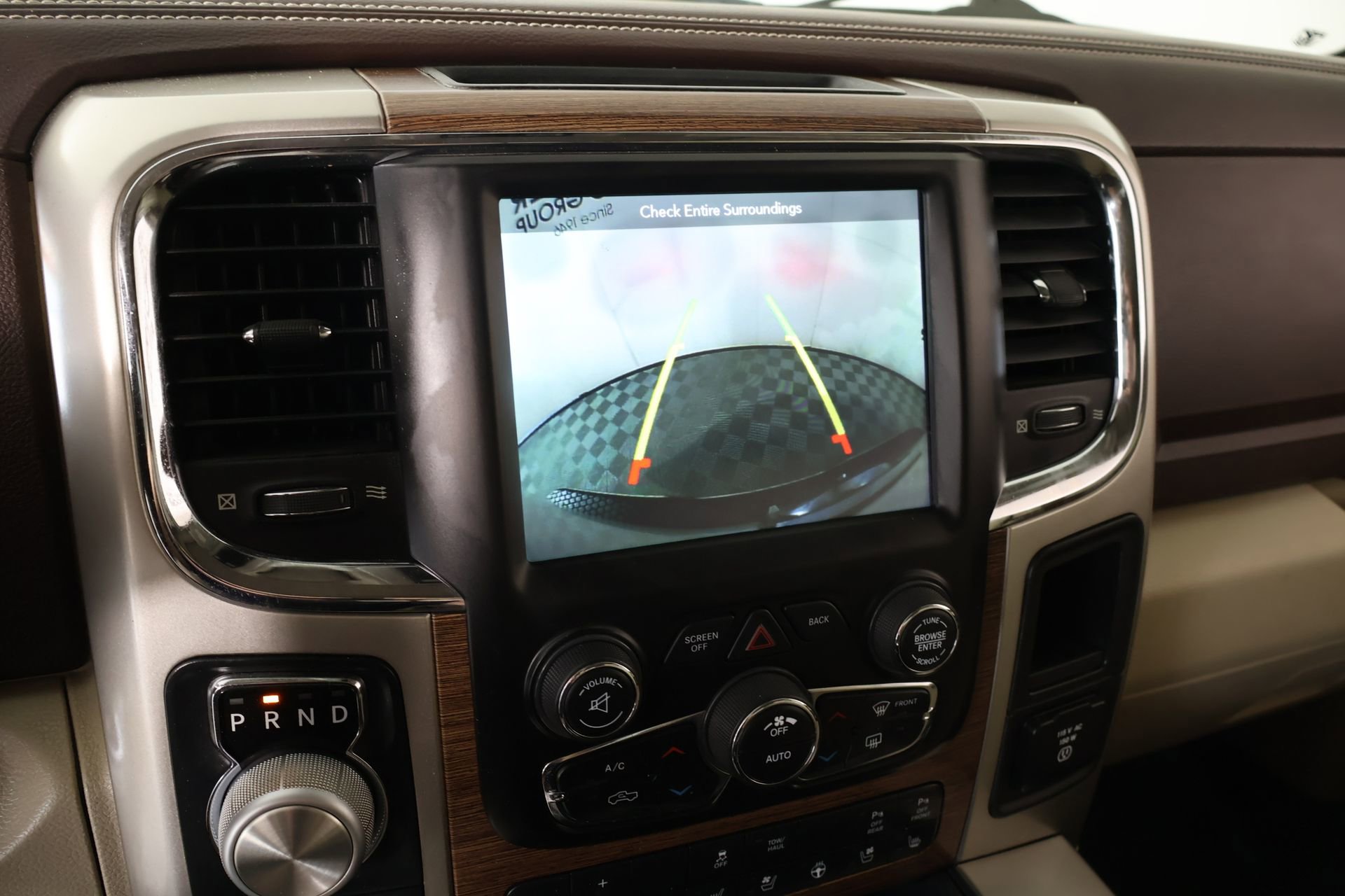 Used 2018 RAM 1500 Laramie w/ Convenience Group AWD/4WD image 6