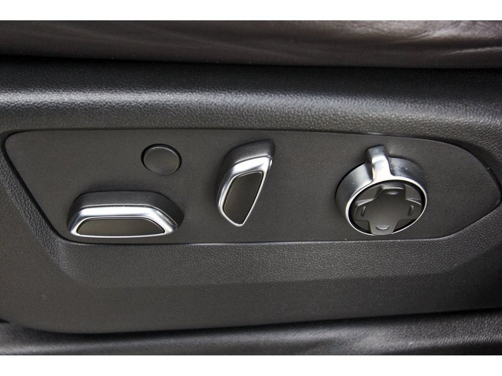 Used 2023 Cadillac Escalade Sport Platinum AWD/4WD image 29