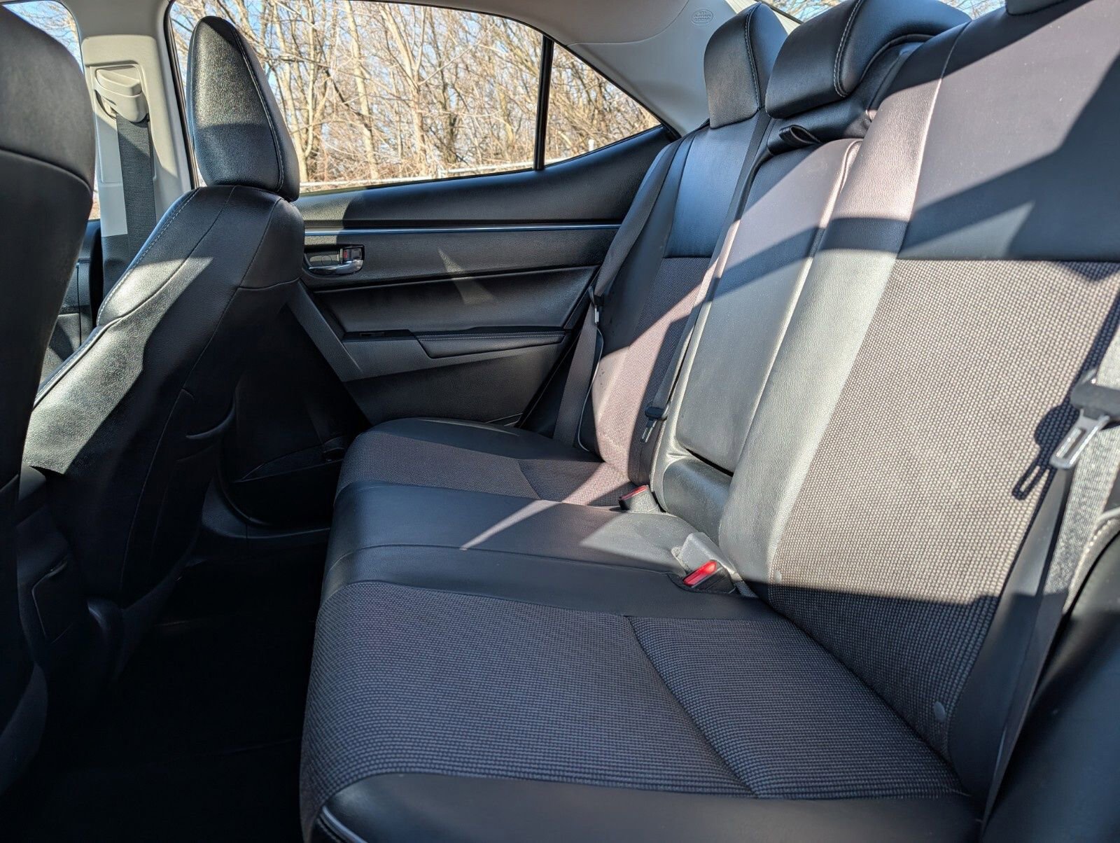 Used 2016 Toyota Corolla S image 19