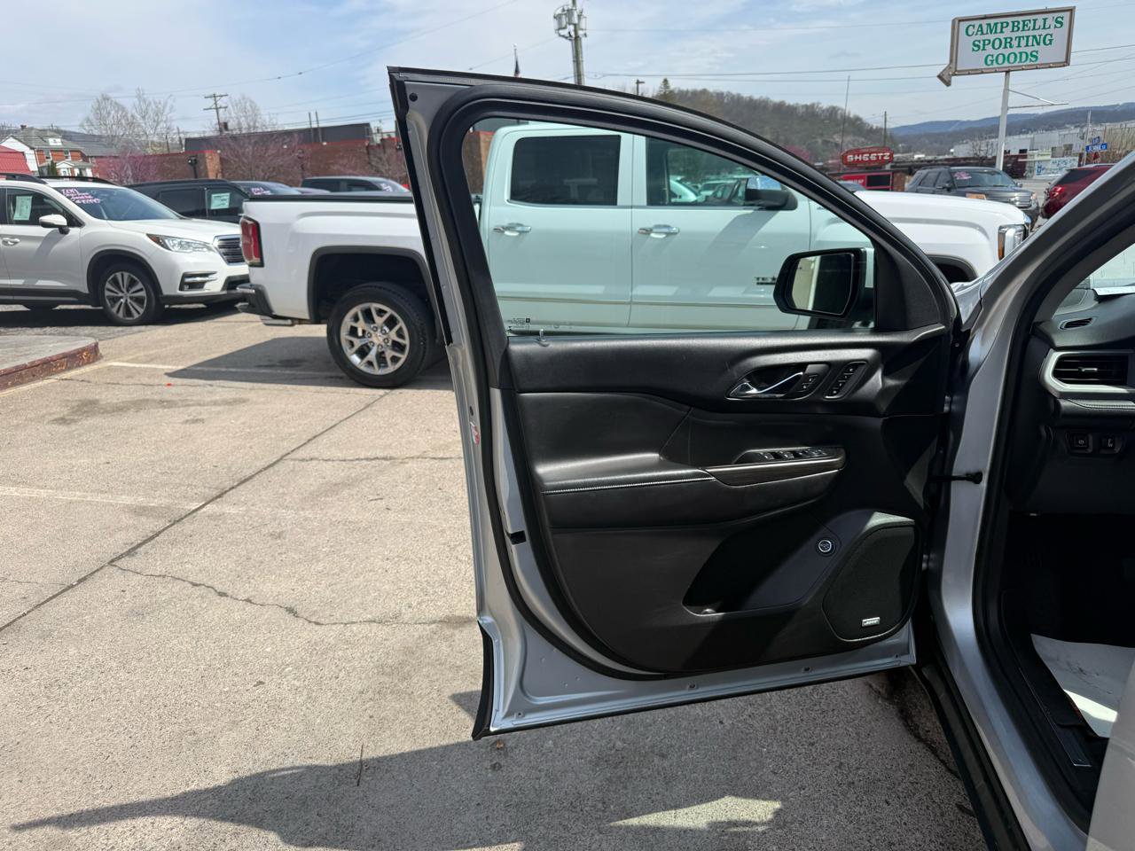 Used 2017 GMC Acadia SLT AWD/4WD image 14