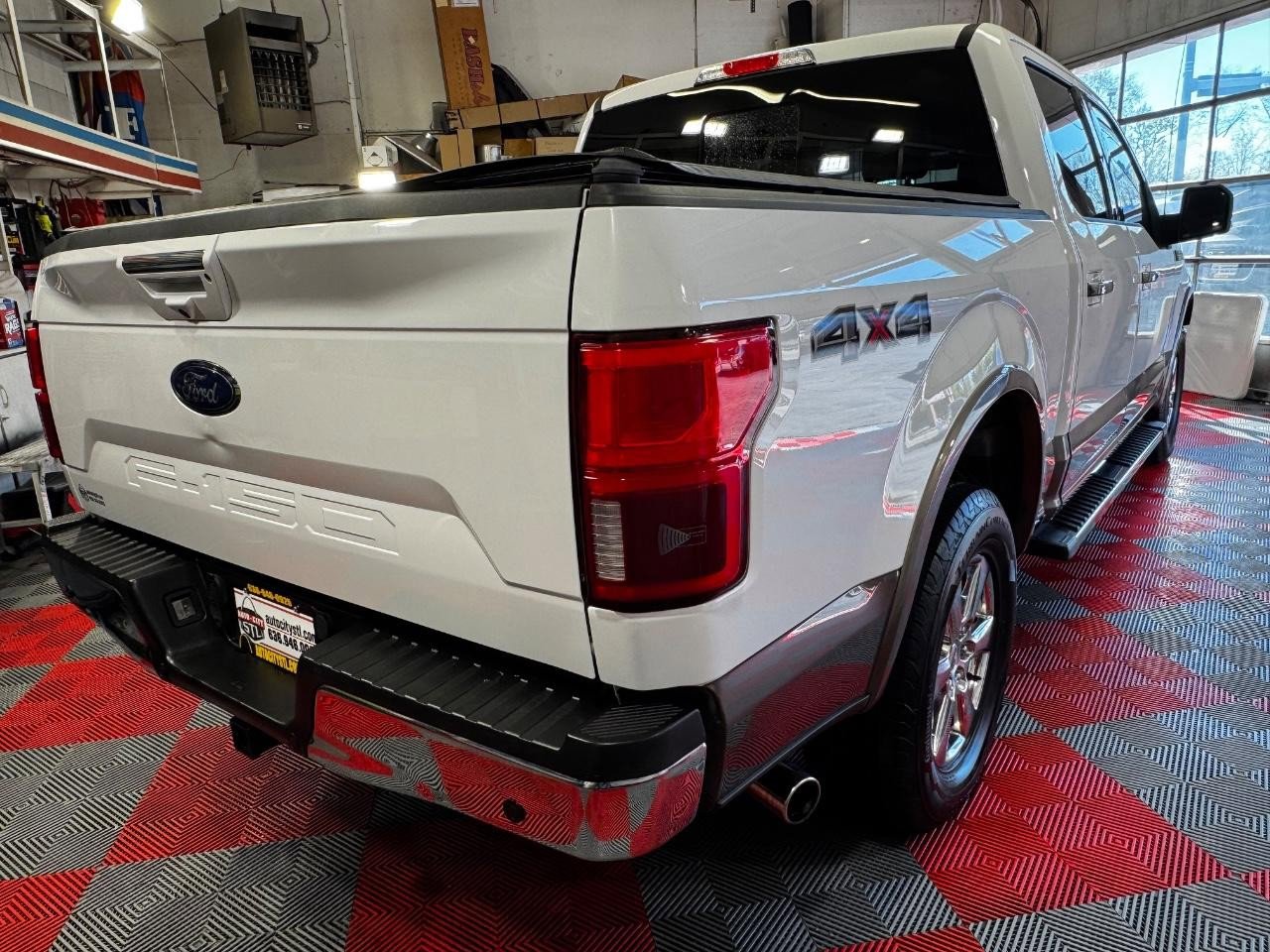 Used 2018 Ford F150 Lariat w/ Equipment Group 502A Luxury image 7