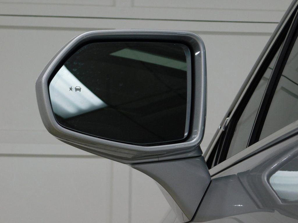 Used 2018 Cadillac XT5 Luxury image 21