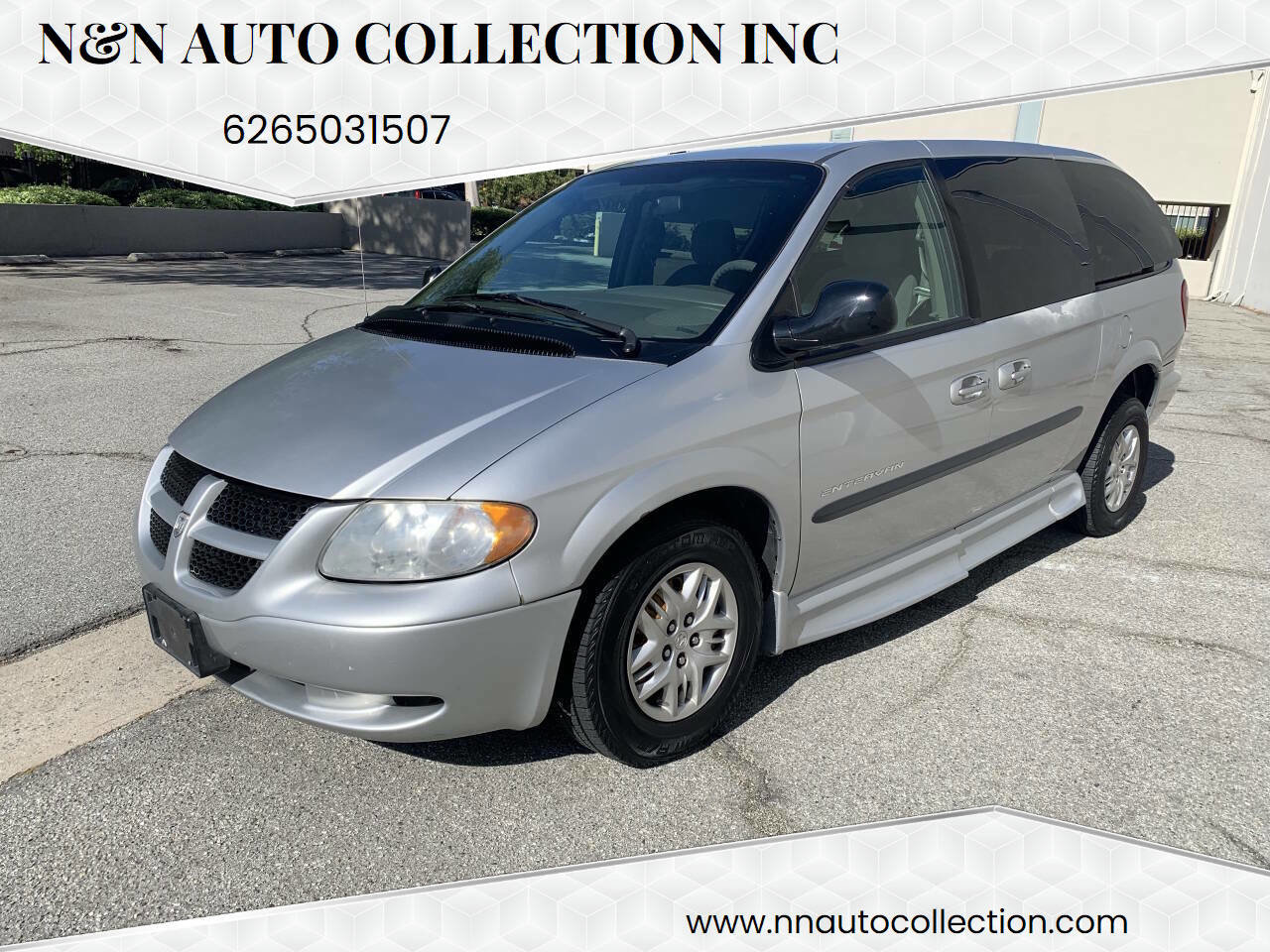 Used 2003 Dodge Grand Caravan Sport FWD image 1