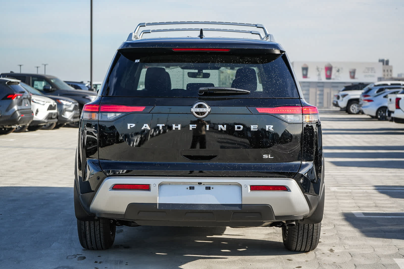 Used 2025 Nissan Pathfinder SL FWD image 7