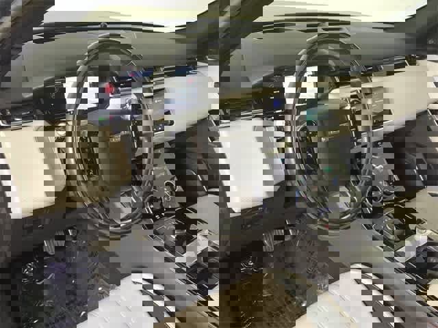 Used 2020 Land Rover Range Rover Velar R-Dynamic S image 9