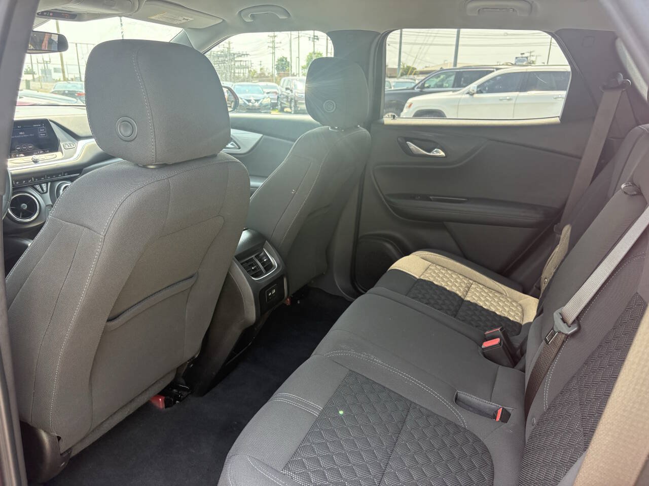 Used 2022 Chevrolet Blazer LT FWD image 15