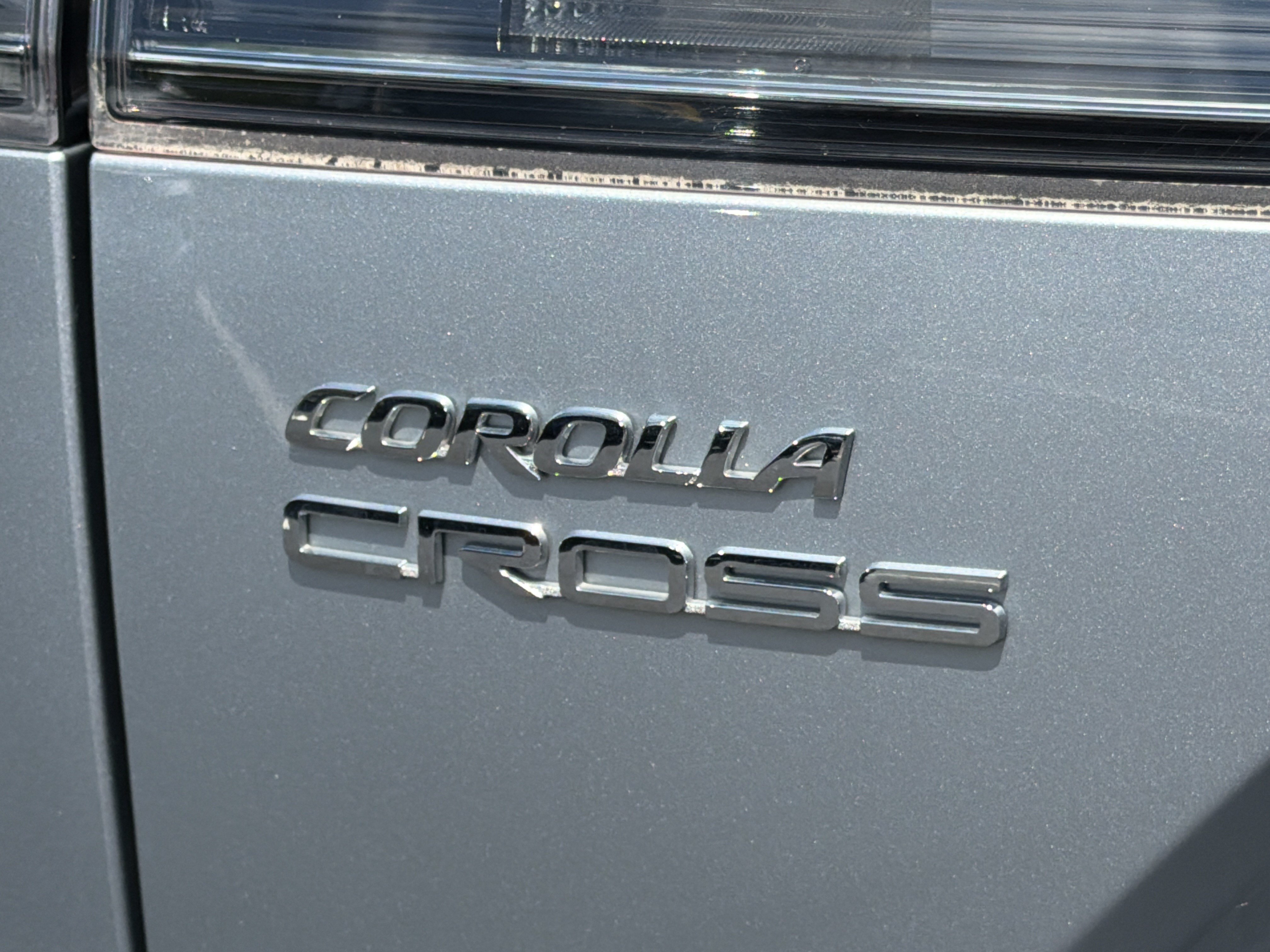 Used 2023 Toyota Corolla Cross XLE FWD image 25