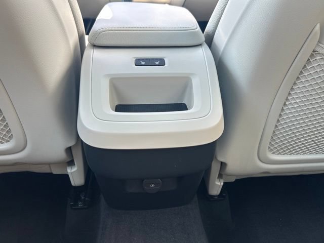 Certified 2023 Volvo XC60 B5 Plus w/ Climate Package AWD/4WD image 16