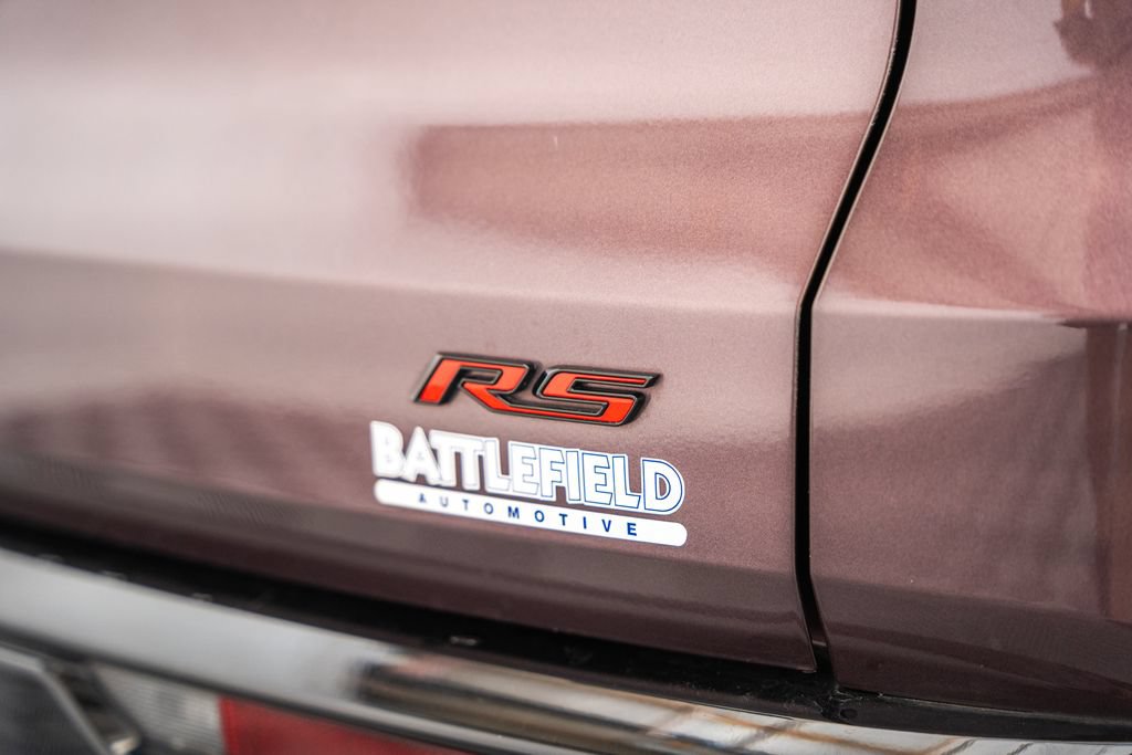 Used 2024 Chevrolet Traverse RS FWD image 9