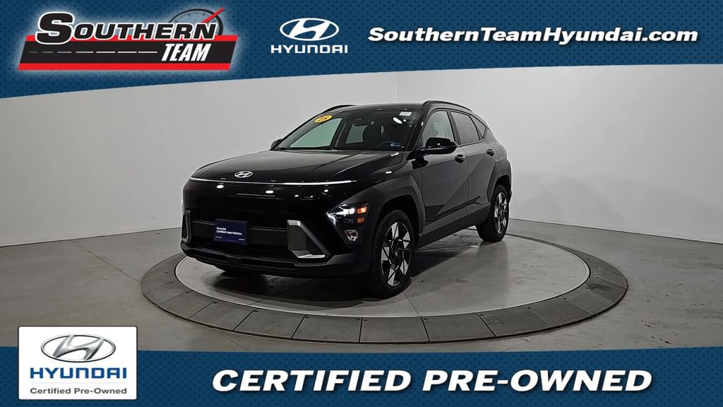 Certified 2025 Hyundai Kona SEL AWD/4WD image 1