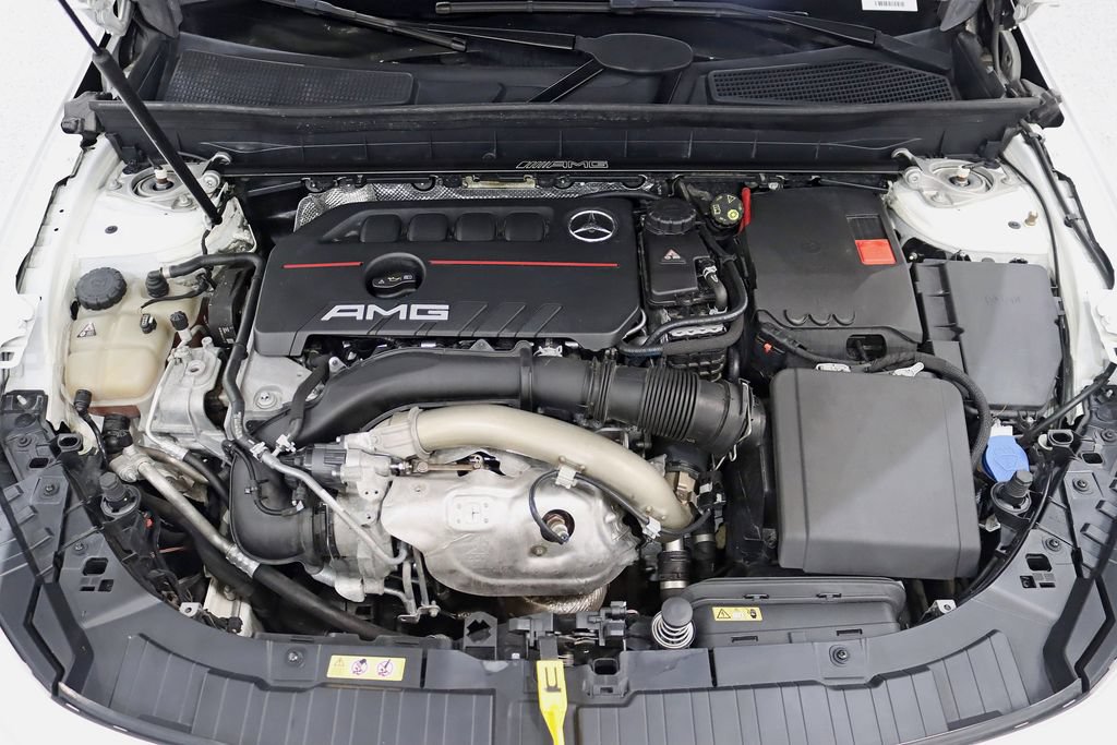 Used 2022 Mercedes-Benz GLB 35 AMG 4MATIC image 38