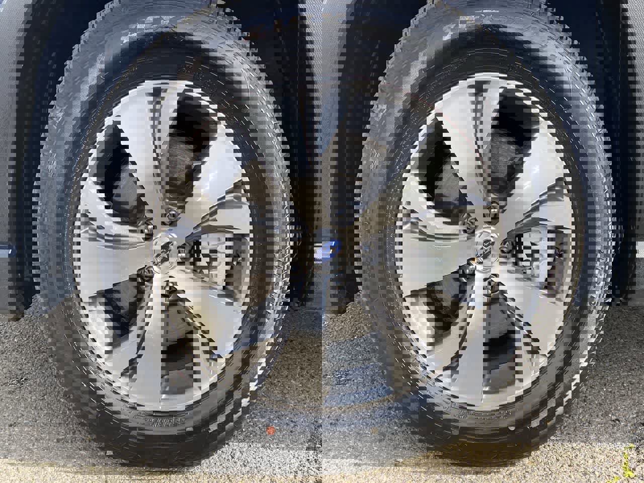 Used 2025 Subaru Ascent Premium image 10