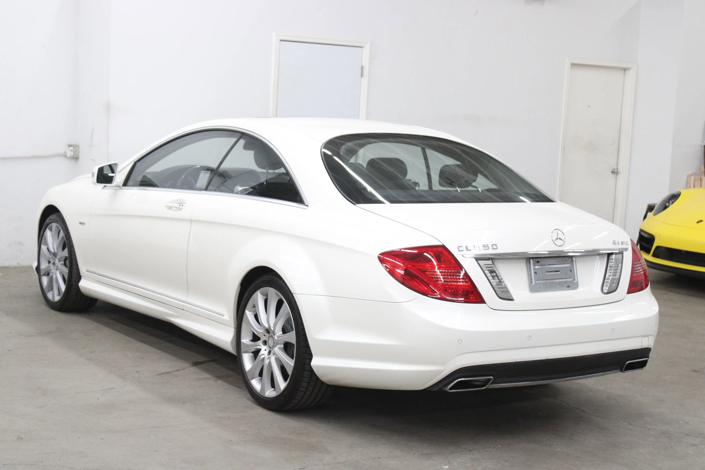 Used 2012 Mercedes-Benz CL 550 4MATIC image 4