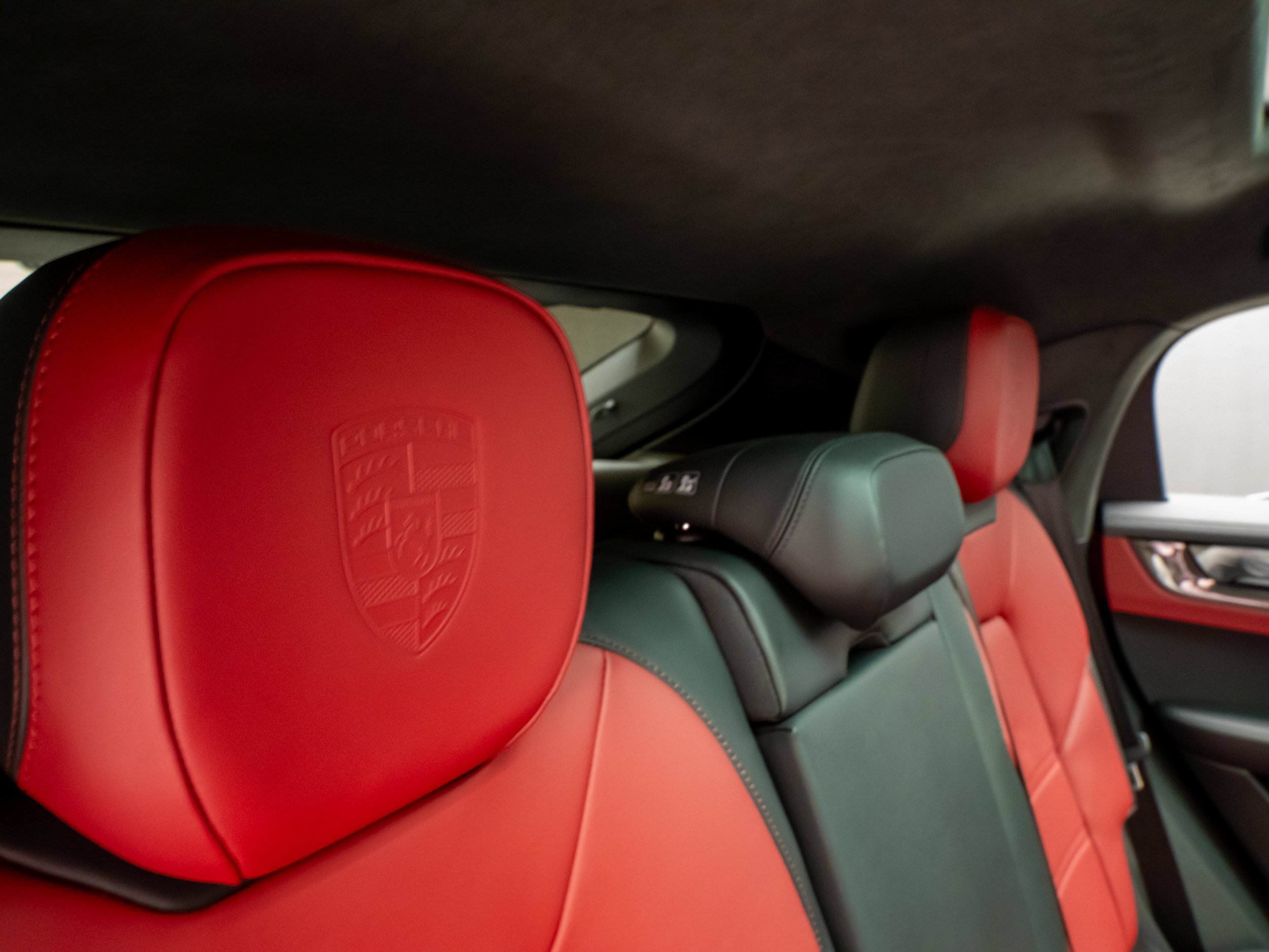 Certified 2026 Porsche Cayenne GTS AWD/4WD image 42